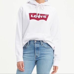 White Levi’s sweatshirt